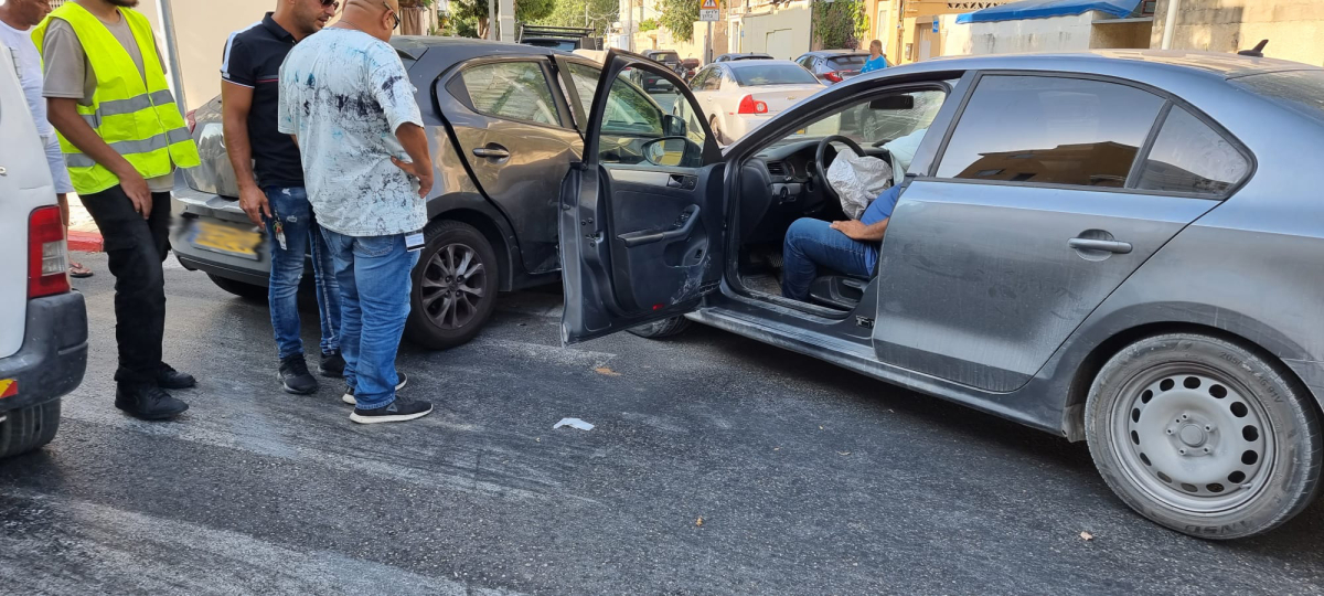  يافا: 4 اصابات طفيفة بحادث طرق بين مركبتين 